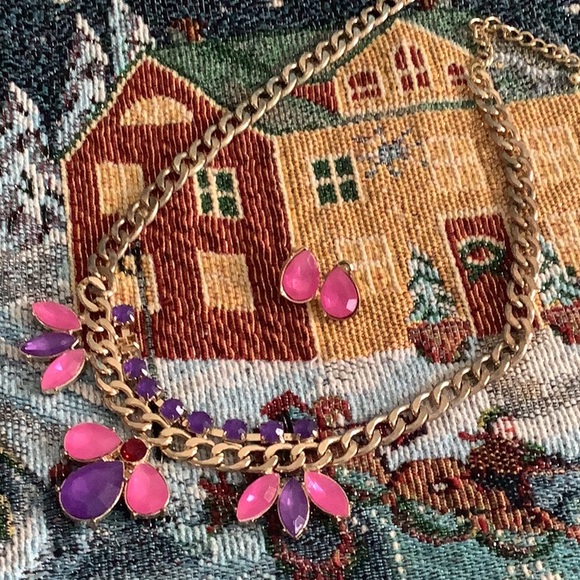 Necklace & earring set pink purple gold stud earrings pretty set - Picture 2 of 10